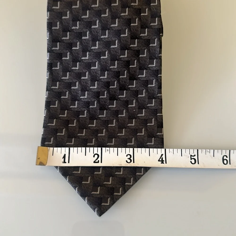 Pierre Cardin Vintage Gray 100% Silk Jacquard Neck Tie